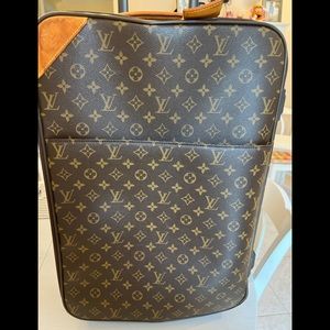louie vuitton large carry on luggage